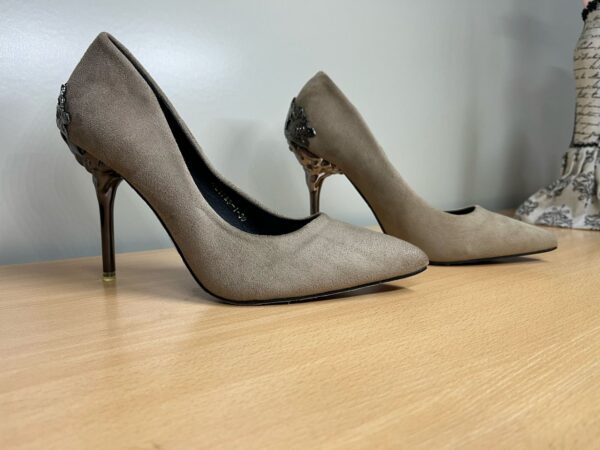 Big Tree Carved Heel Beige 36 - Imagen 5