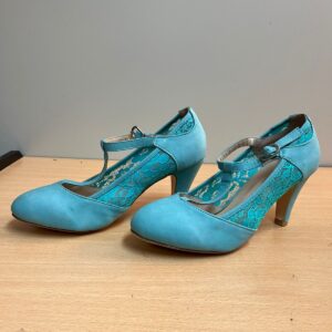 Zapatos Beston 37