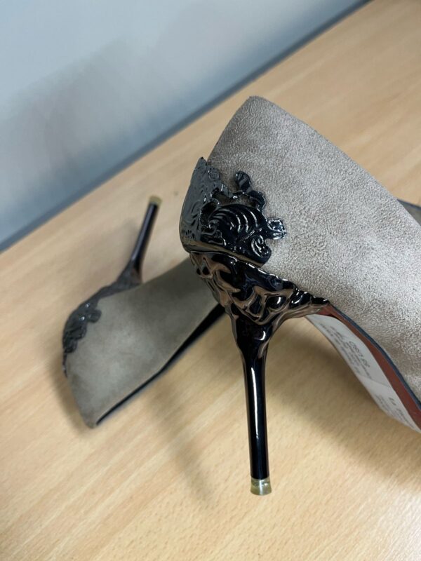 Big Tree Carved Heel 36 1 - Imagen 5