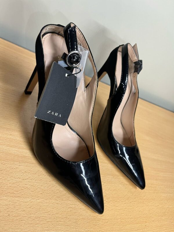 Zara Stiletto Charol 36